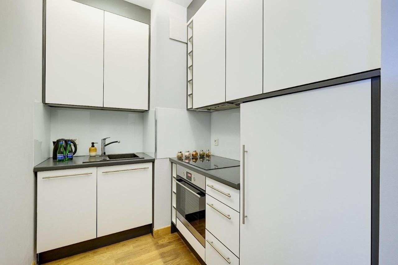 Go Apartments Warsawa Bagian luar foto