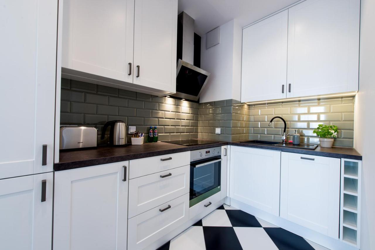 Go Apartments Warsawa Bagian luar foto